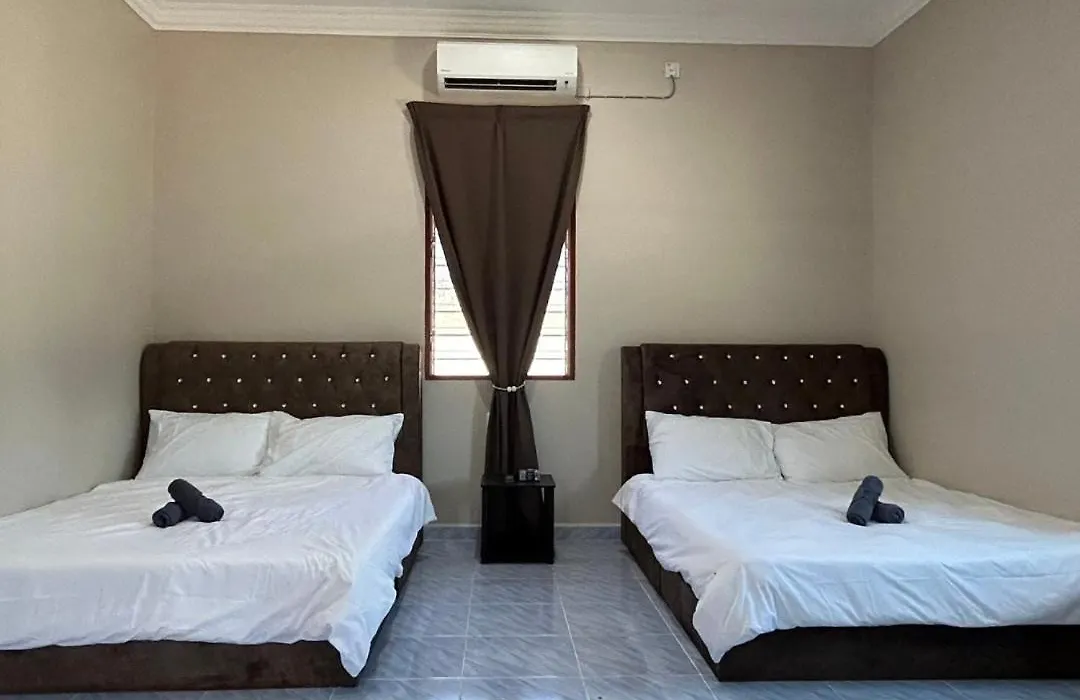 Sasuka Chalet Pantai Pandak-1
